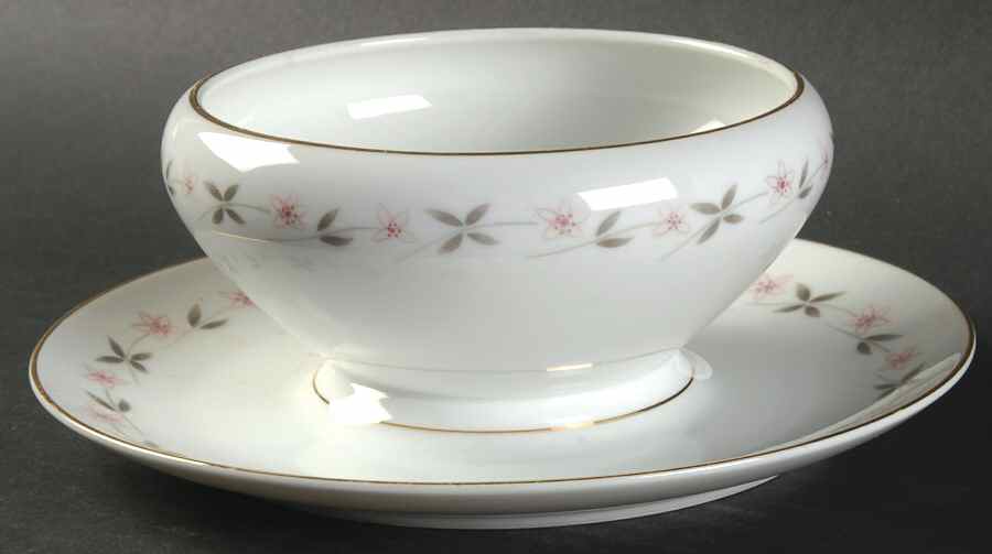 Juliet Gravy Boat with Attached Underplate by Jyoto-1