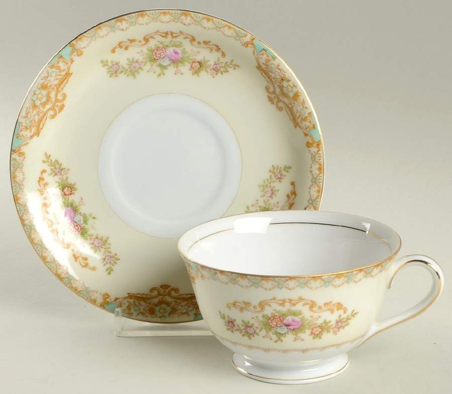 JYO1 Footed Cup & Saucer Set by Jyoto-1