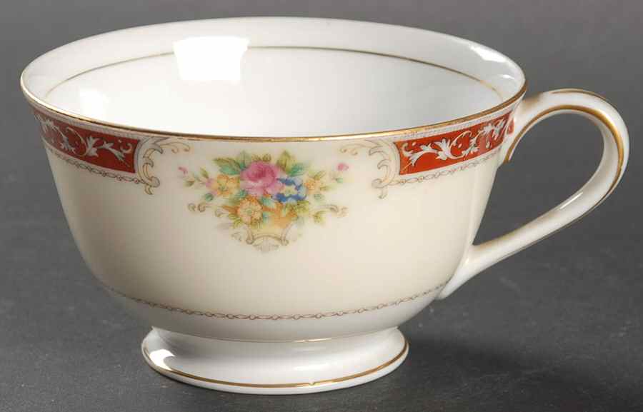 JYO12 Footed Cup by Jyoto-1