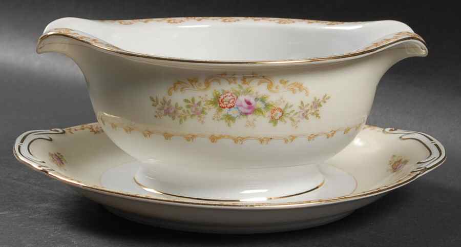 JYO2 Gravy Boat with Attached Underplate by Jyoto-1
