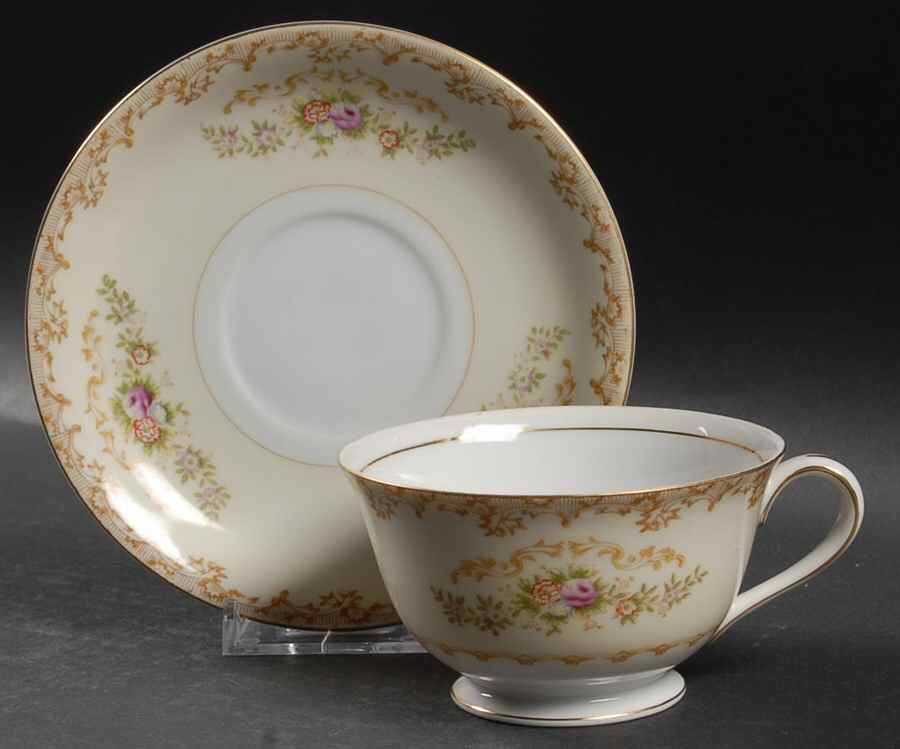 JYO2 Footed Cup & Saucer Set by Jyoto-1