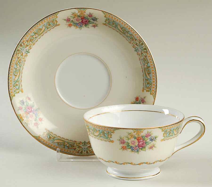 JYO6 Footed Cup & Saucer Set by Jyoto-1