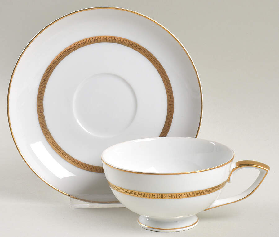 Kingsley Footed Cup & Saucer Set by Jyoto-1