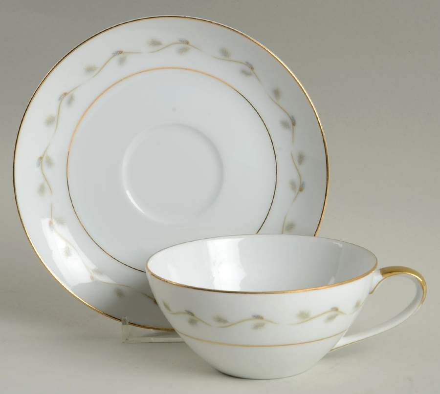 Palomar Flat Cup & Saucer Set by Jyoto-1