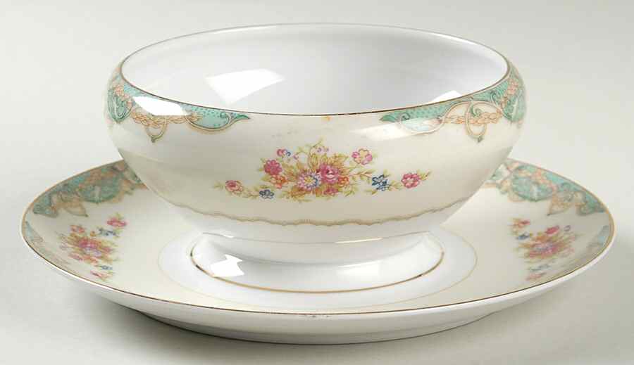 Windsor Gravy Boat with Attached Underplate by Jyoto-1
