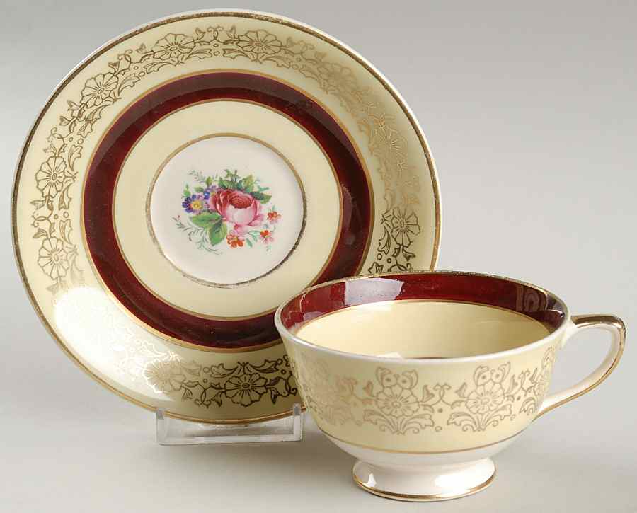 JB311 Footed Cup & Saucer Set by Johnson Brothers-1