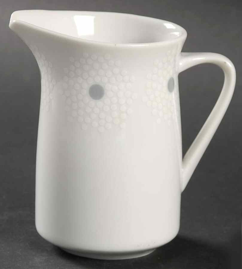 JOH219 Creamer by Johann Haviland-1