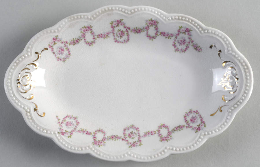 JB313 Underplate for Gravy Boat by Johnson Brothers-1