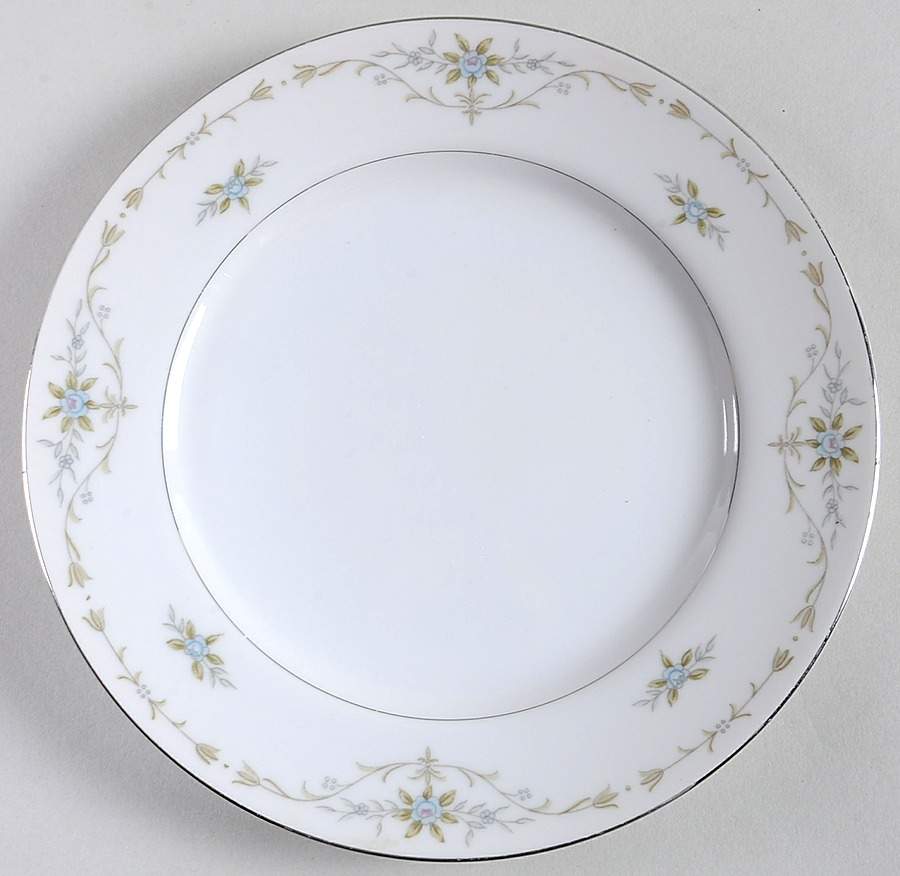 Avalon Salad Plate by M Japan-1