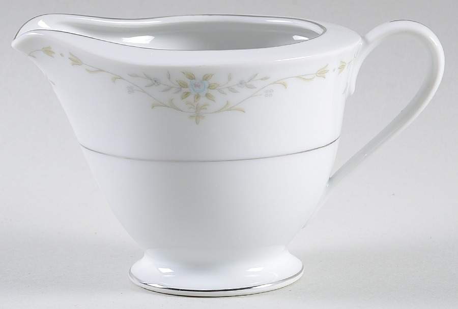 Avalon Creamer by M Japan-1