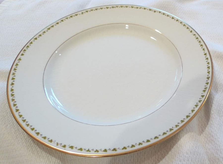 JB343 Luncheon Plate by Johnson Brothers-1