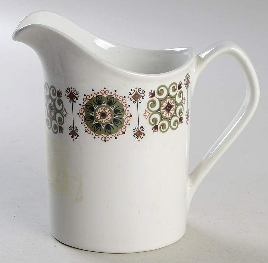 Malaga Creamer by Johnson Brothers-1