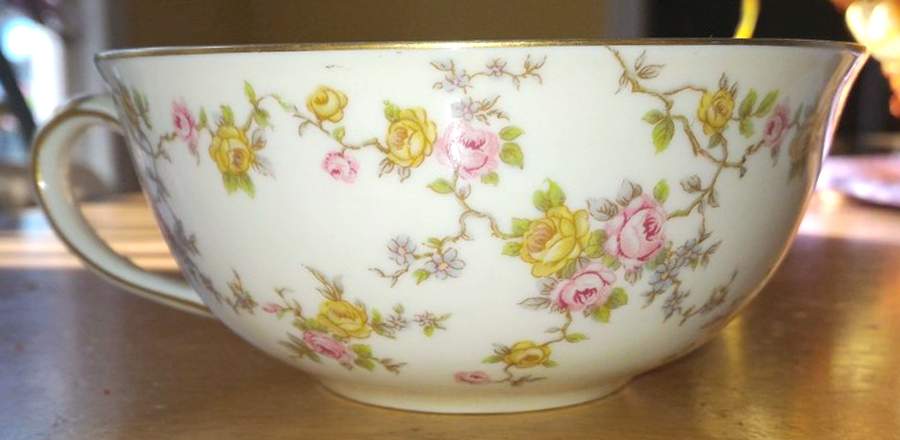 E628 Flat Cup by Johann Haviland-1