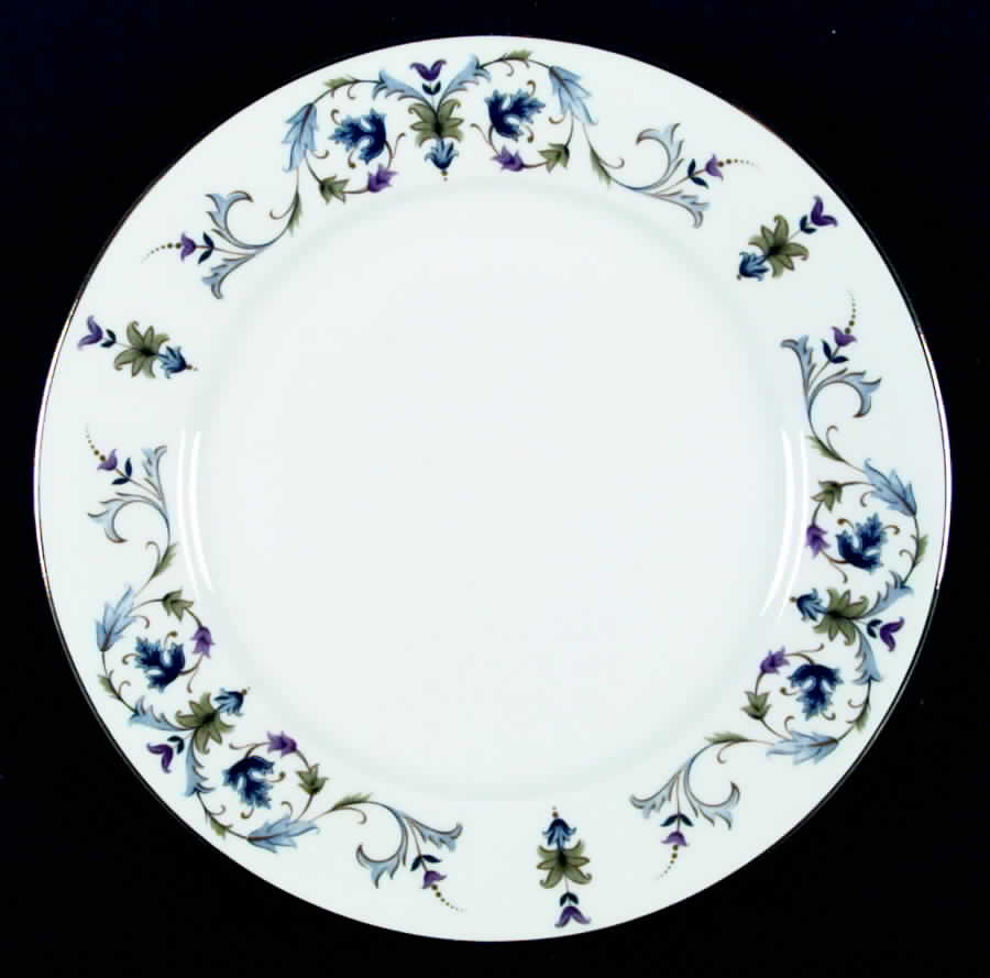 JOE2 Dinner Plate by Johann Seltmann-1