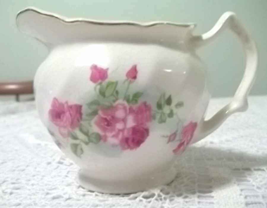 JB381 Creamer by Johnson Brothers-1