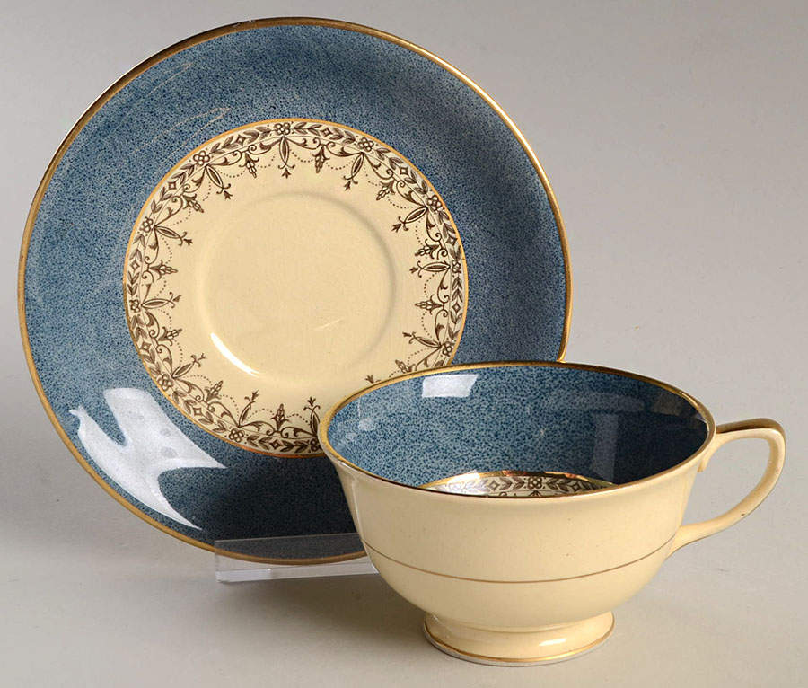 JB382 Footed Cup & Saucer Set by Johnson Brothers-1