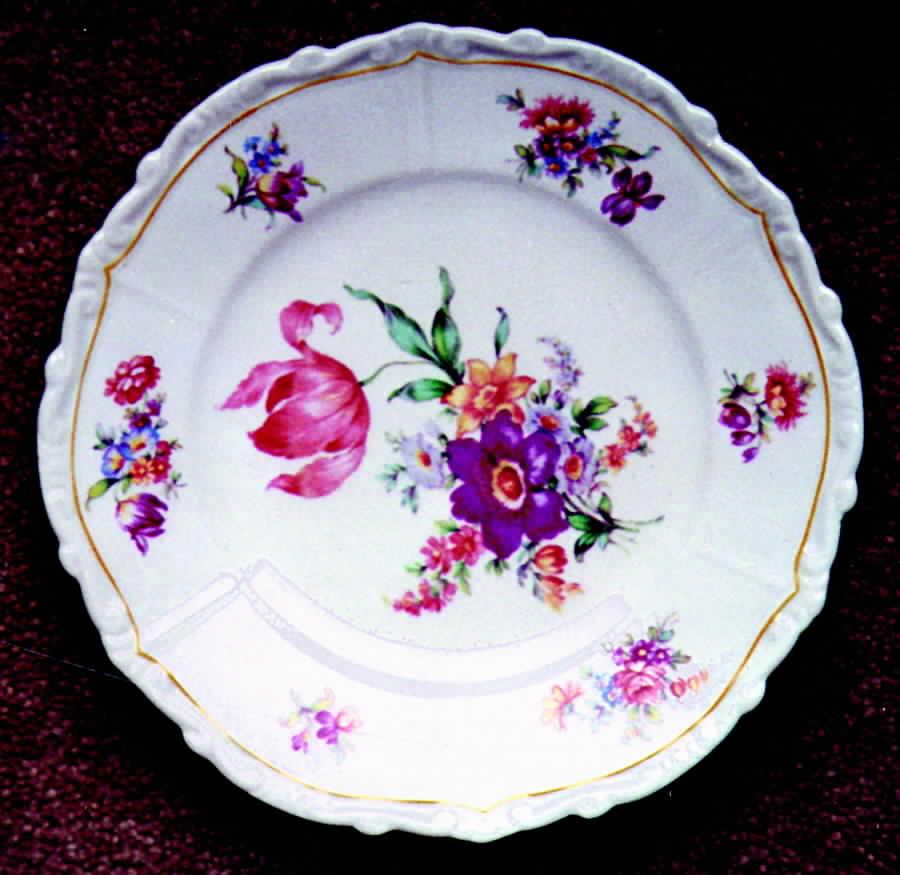 JOE3 Dinner Plate by Johann Seltmann-1