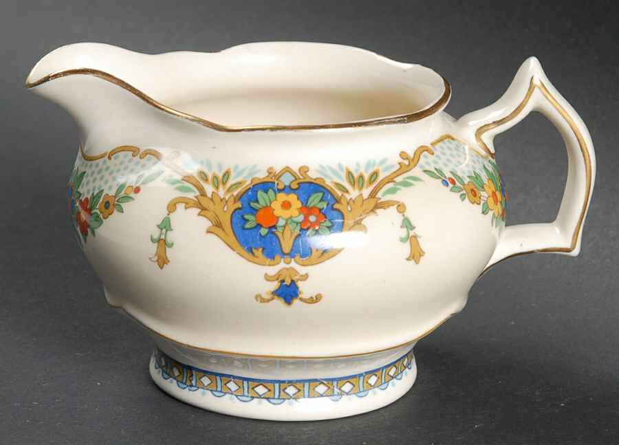 The Barclay Creamer by George Jones & Sons-1