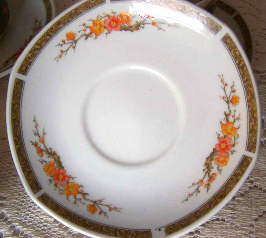 JAP116 Saucer by Japan-1