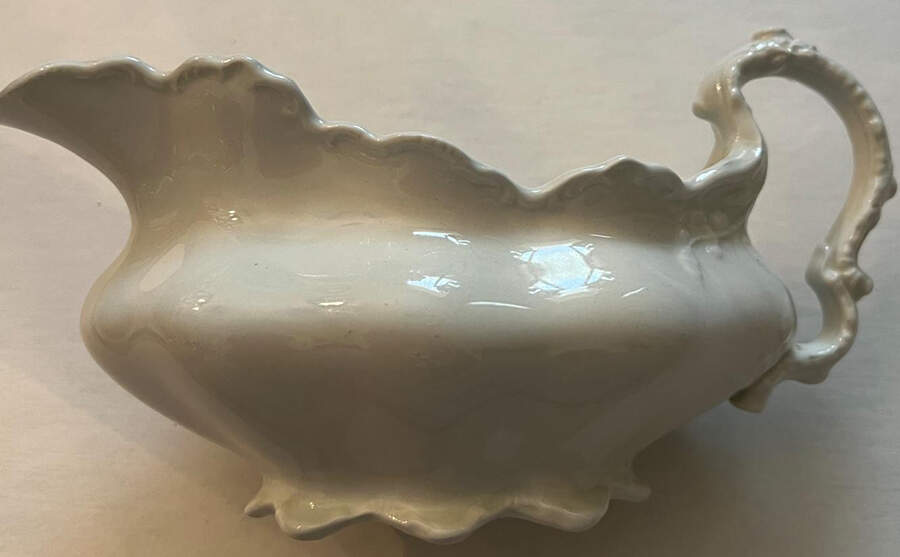 JB398 Gravy Boat by Johnson Brothers-1