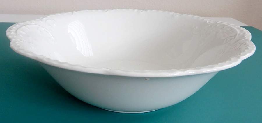 JB398 9" Round Vegetable Bowl by Johnson Brothers-1