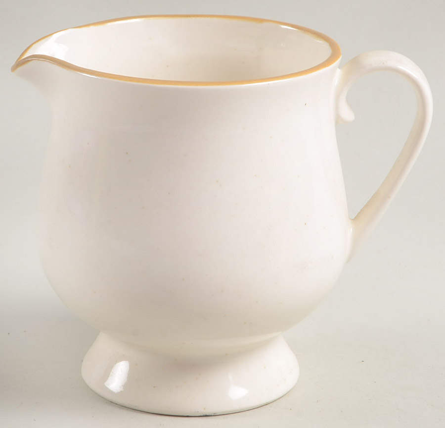 Strawberries N Cream (Coupe Quarter Inch Rim) Creamer by Japan-1