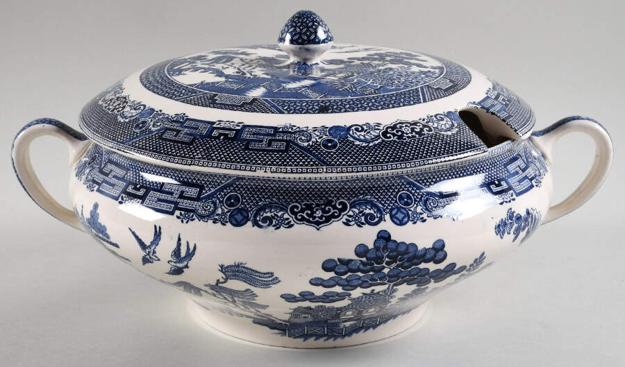 Willow Blue (Black & Blue Backstamps, Older) Tureen &  Lid by Johnson Brothers-1