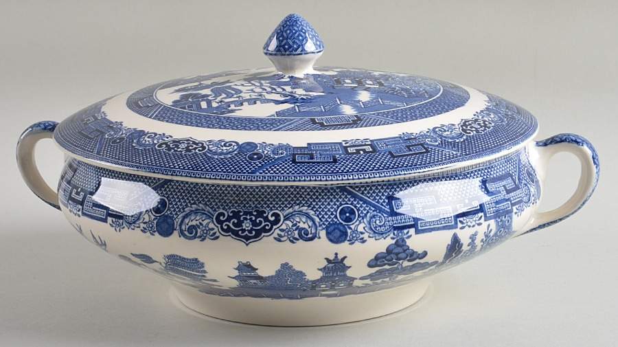Willow Blue (Black & Blue Backstamps, Older) Round Covered Vegetable by Johnson Brothers-1