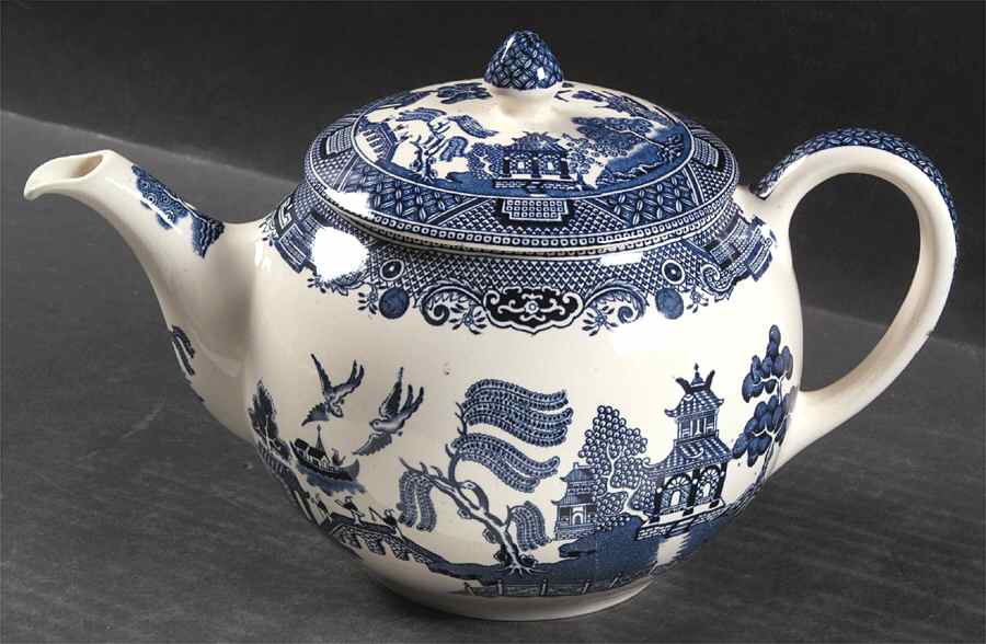 Willow Blue (Black & Blue Backstamps, Older) Teapot & Lid by Johnson Brothers-1