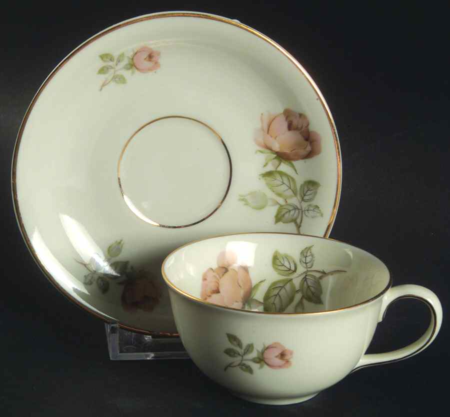 E624 Flat Demitasse Cup & Saucer Set by Johann Haviland-1
