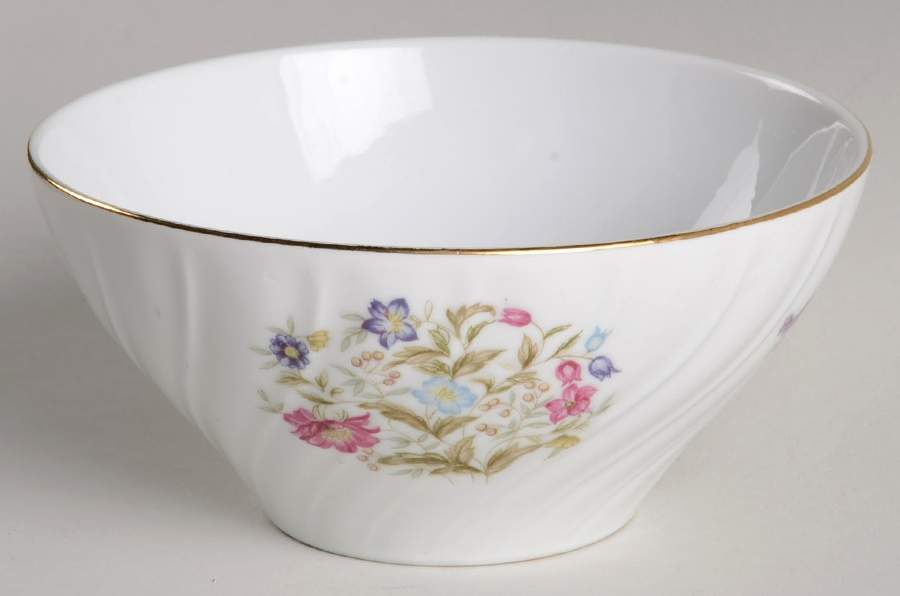 Bouquet Cranberry Bowl by Japan-1