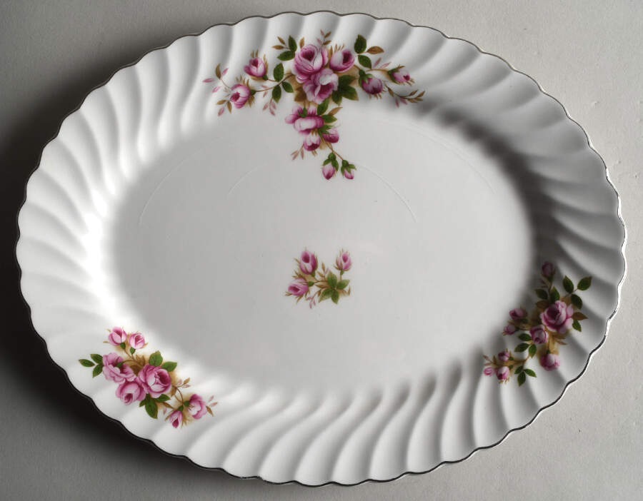 JB431 12" Oval Serving Platter by Johnson Brothers-1