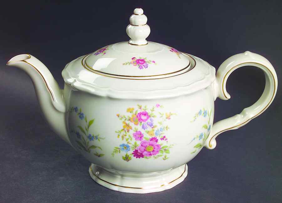 JOH247 Teapot & Lid by Johann Haviland-1