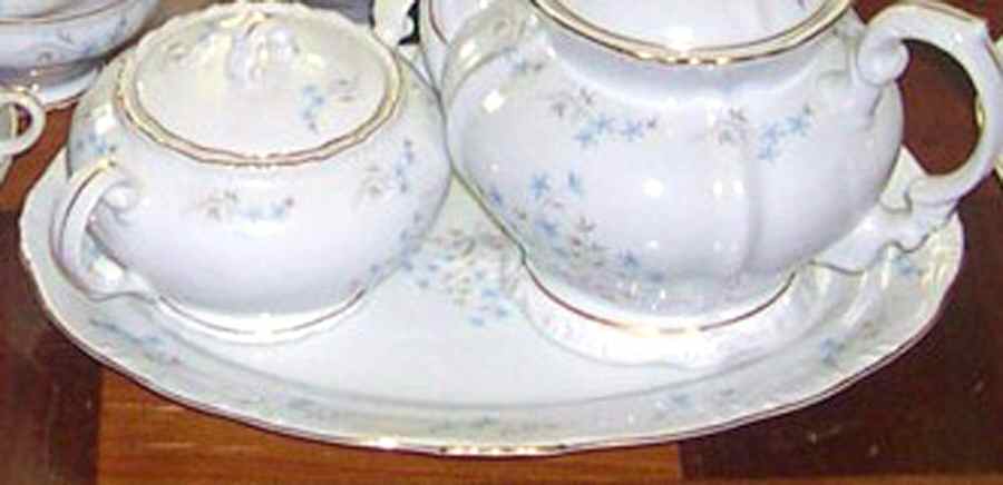 Michele 14" Oval Serving Platter by Japan-1