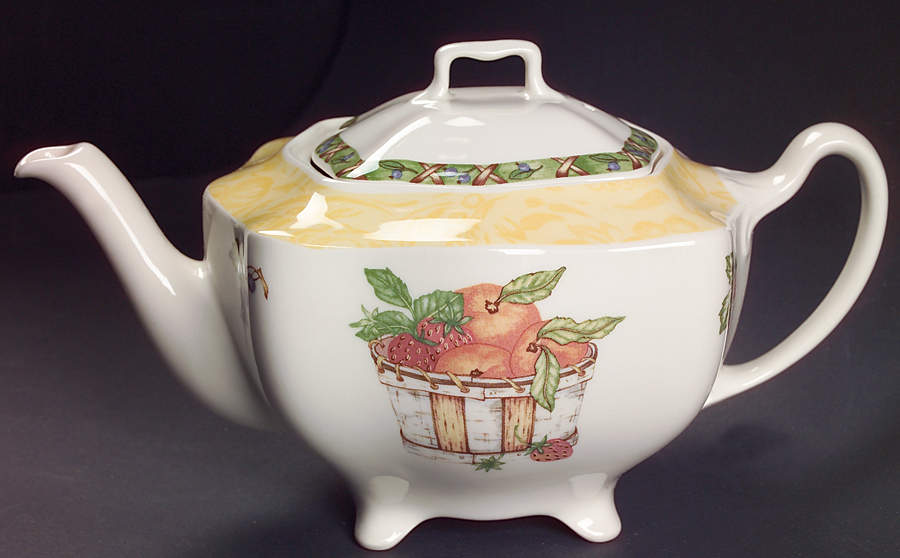 Arcadia (Fruit) Teapot & Lid by Johnson Brothers-1