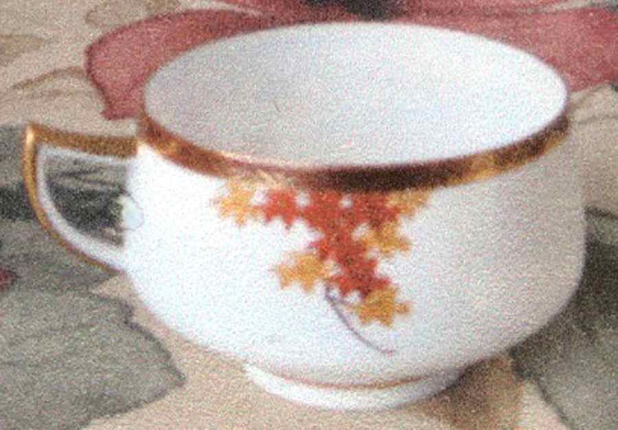 KUT174 Footed Cup by Kutani-1