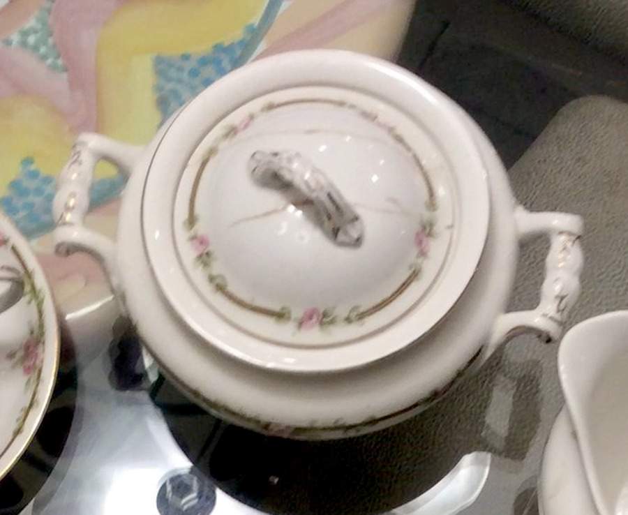 JB467 Sugar Bowl & Lid by Johnson Brothers-1