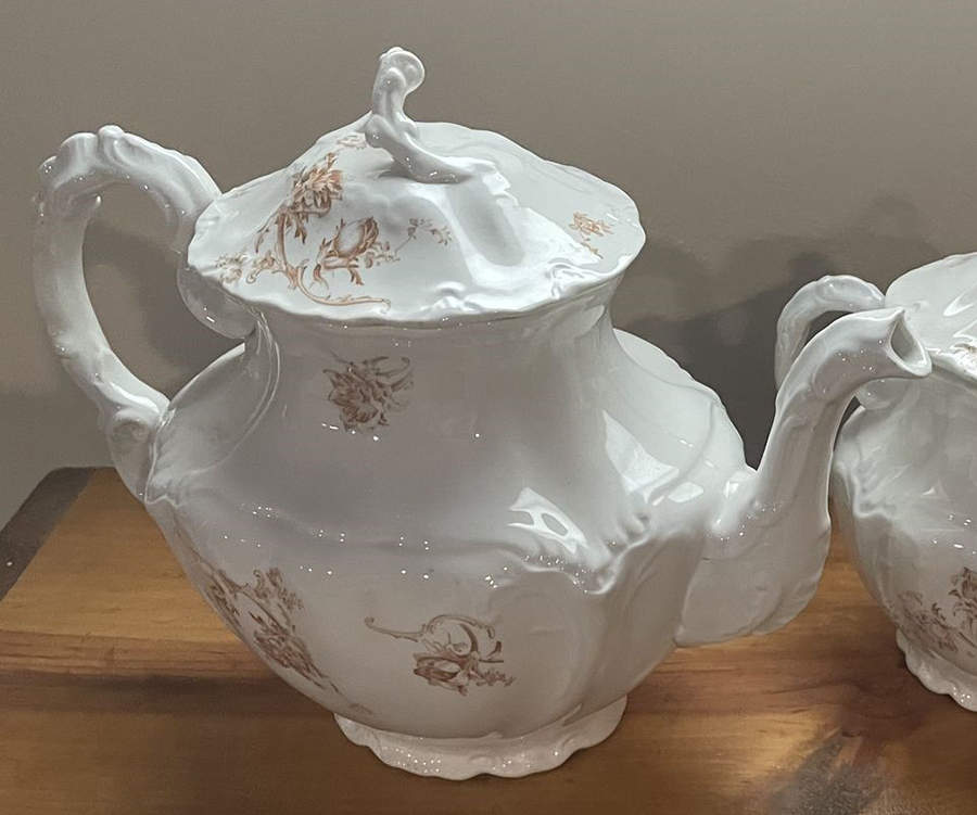 Neapolitan Brown Teapot & Lid by Johnson Brothers-1