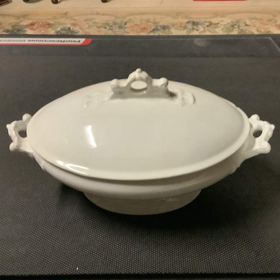 JB480 Oval Covered Vegetable by Johnson Brothers-1