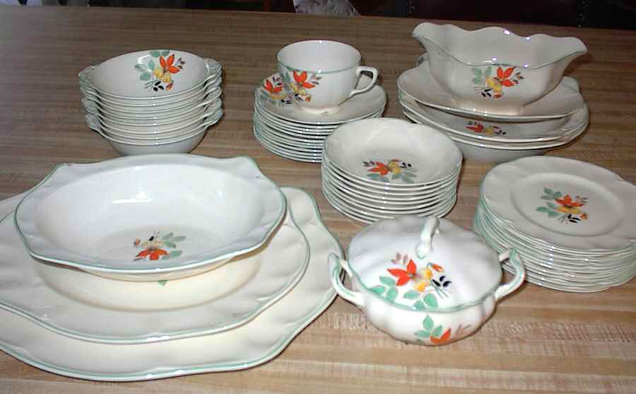 JB489 Footed Cup & Saucer Set by Johnson Brothers-1