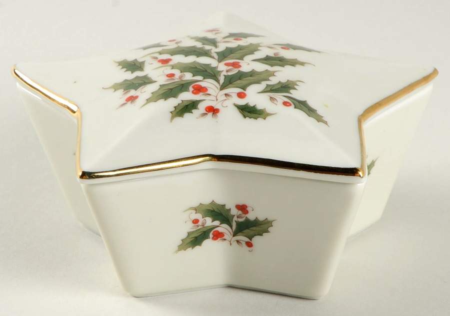 Holly Yuletide Star Shaped Box & Lid by Japan-1