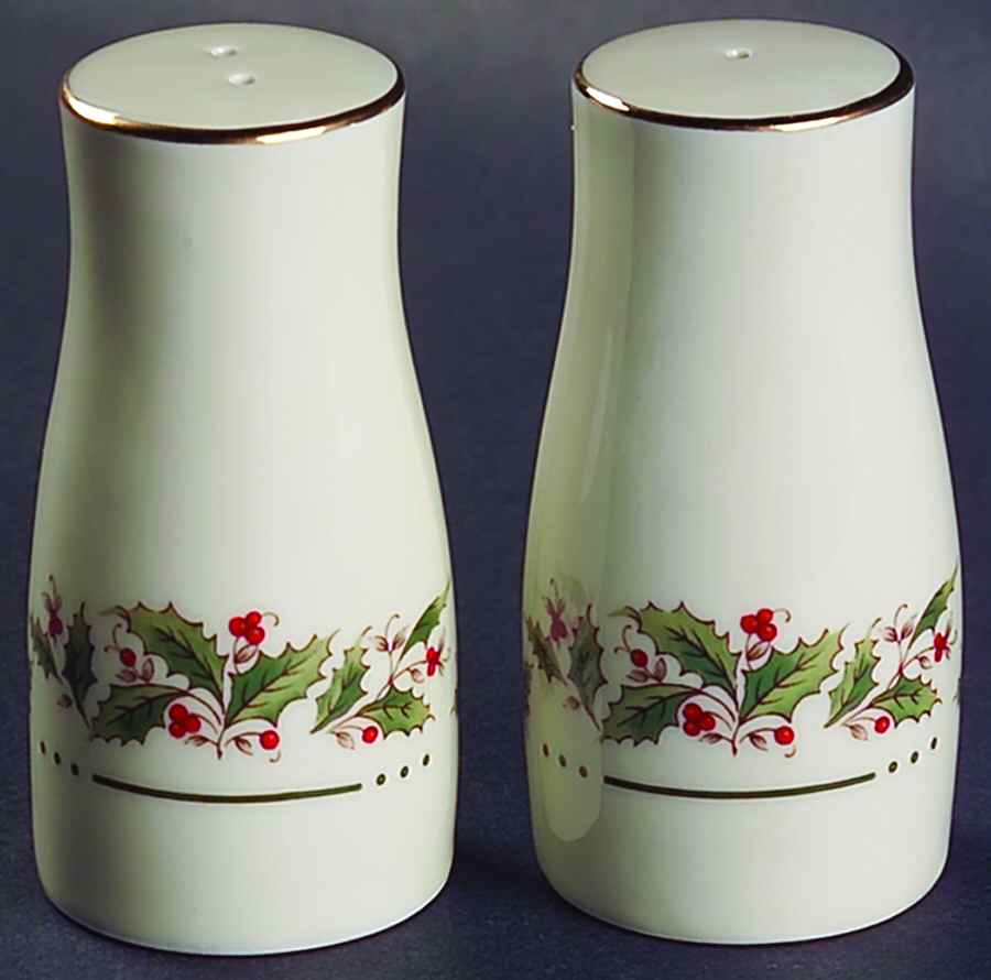 Holly Yuletide Salt & Pepper Set by Japan-1