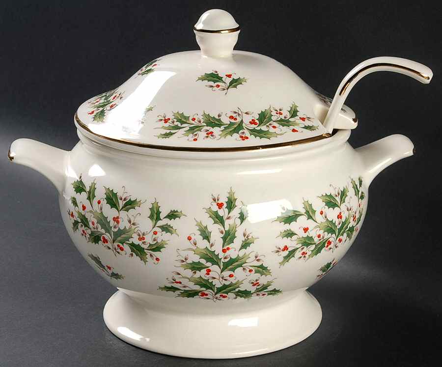 Holly Yuletide Tureen & Lid w/Ladle by Japan-1
