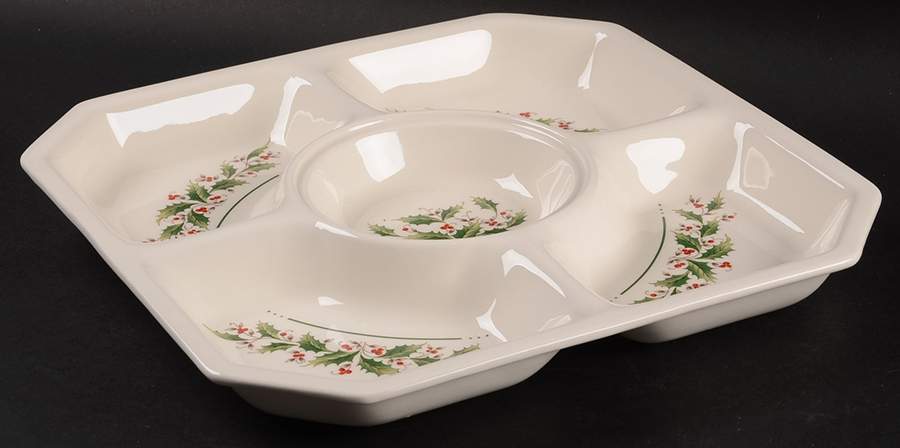 Holly Yuletide 1 Pc Chip & Dip with 5 Sections by Japan-1