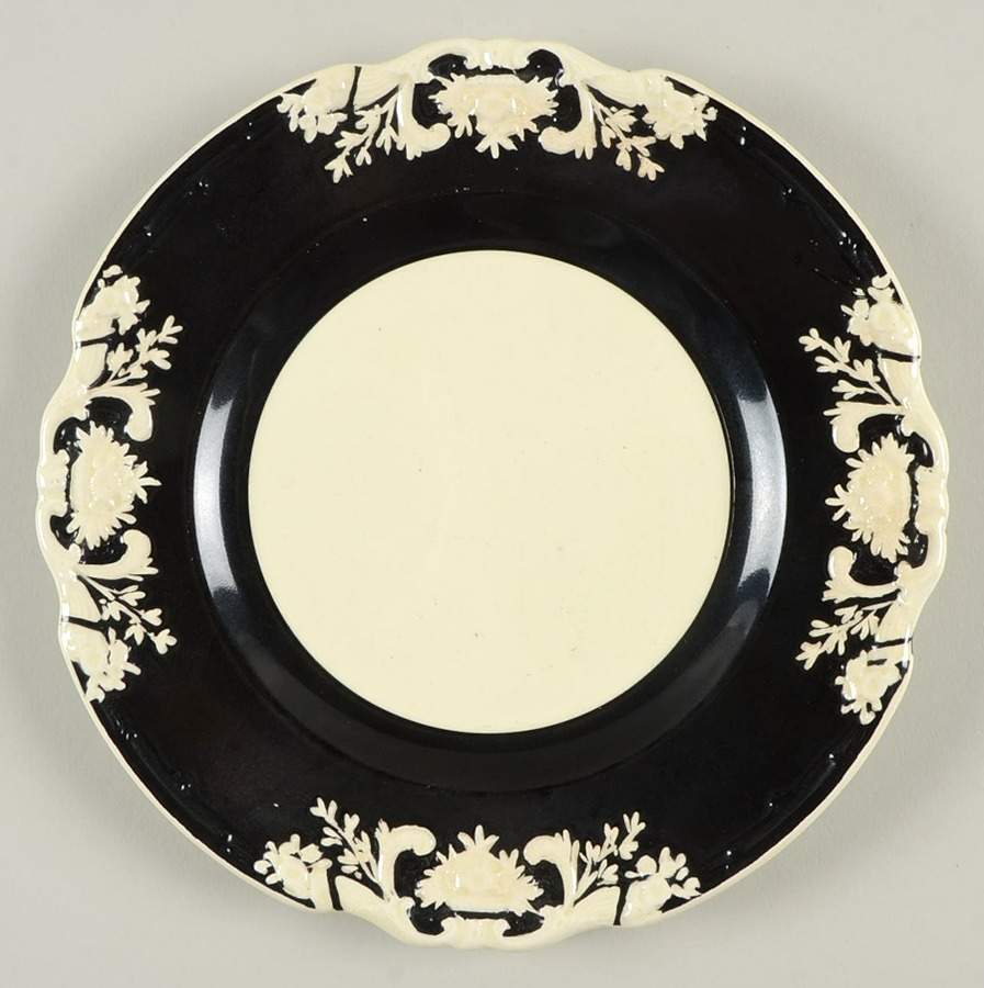 Arcadian Black Dessert/Pie Plate by George Jones & Sons-1