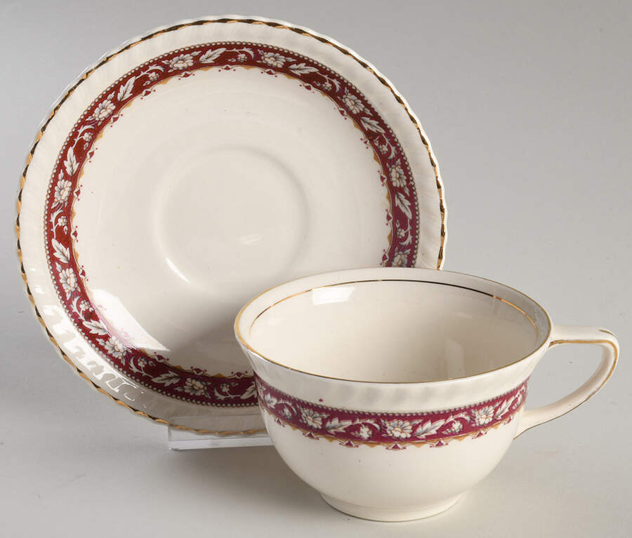 JB519 Flat Cup & Saucer Set by Johnson Brothers-1