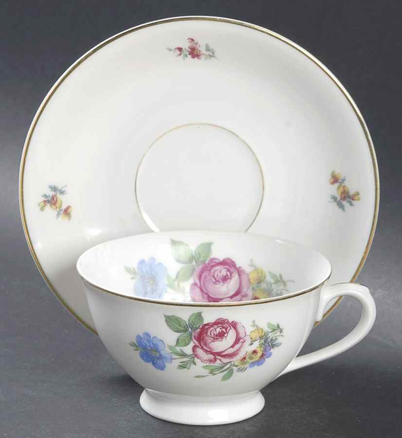JOE8 Footed Cup & Saucer Set by Johann Seltmann-1