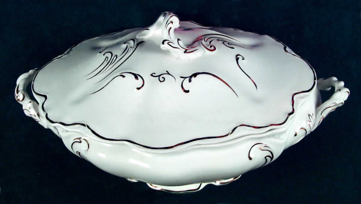 JB524 Oval Covered Vegetable by Johnson Brothers-1