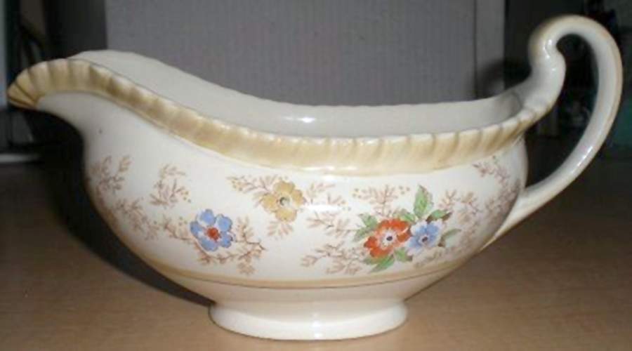 Tweedsmuir Gravy Boat by Johnson Brothers-1