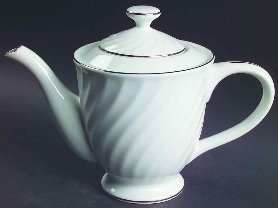 Duchess Teapot & Lid by Japan-1